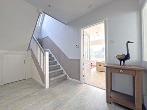 Photo 25- click for photo gallery